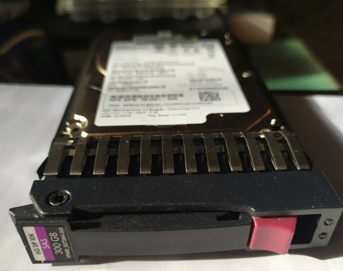 Hard disk hpe 300gb - hard,